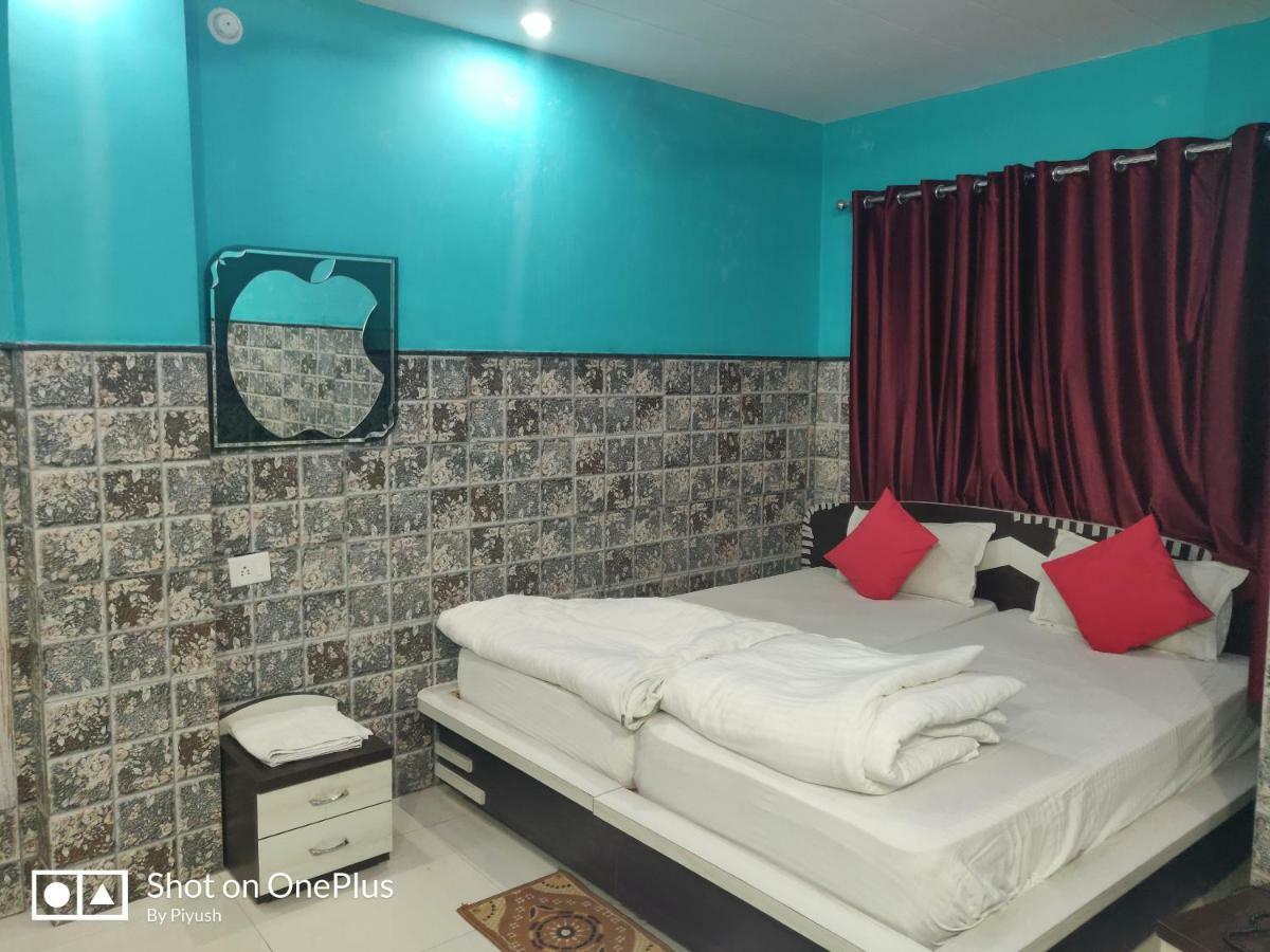 Hotel Bachchan Palace Βαρανάσι Εξωτερικό φωτογραφία